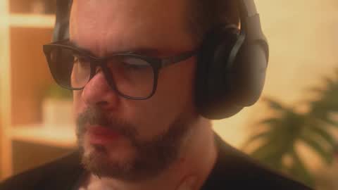 Sanders online show from 01-18-26, 05:33