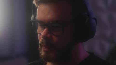 Sanders online show from 02-05-26, 05:34