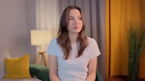 Isabel but you can call me Bella online show from 11-11-25, 12:54