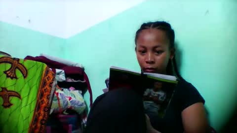 sandra1253099 online show from 12-16-25, 06:18