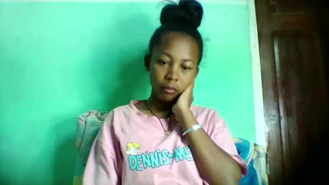 sandra1253099 online show from 04-13-26, 05:46