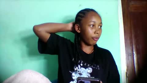 sandra1253099 online show from 04-26-26, 05:43