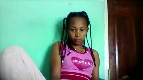 Snapshot of sandra1253099 chatting on 05-07-26, 06:08 sandra1253099 online show from 05-07-26, 06:08