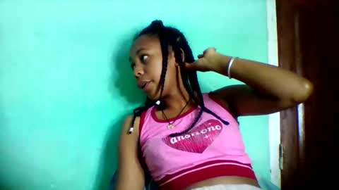 Snapshot of sandra1253099 chatting on 05-09-26, 07:24 sandra1253099 online show from 05-09-26, 07:24