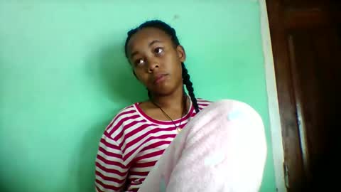 Snapshot of sandra1253099 chatting on 05-16-26, 06:21 sandra1253099 online show from 05-16-26, 06:21