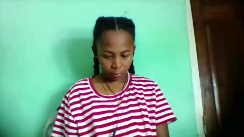 Snapshot of sandra1253099 chatting on 05-16-26, 07:05 sandra1253099 online show from 05-16-26, 07:05