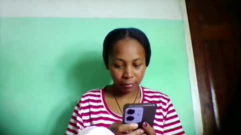 Snapshot of sandra1253099 chatting on 05-17-26, 06:26 sandra1253099 online show from 05-17-26, 06:26