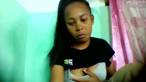 Snapshot of sandra1253099 chatting on 05-31-26, 04:03 sandra1253099 online show from 05-31-26, 04:03