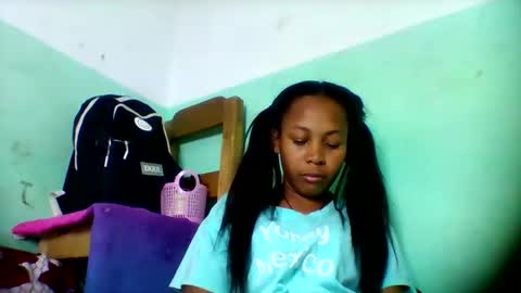 Snapshot of sandra1253099 chatting on 06-09-26, 06:08 sandra1253099 online show from 06-09-26, 06:08