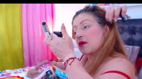 Snapshot of sandra_20_ chatting on 11-08-25, 10:48 SANDRA online show from 11-08-25, 10:48