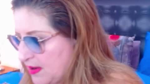 Snapshot of sandra_20_ chatting on 11-15-25, 10:56 SANDRA online show from 11-15-25, 10:56