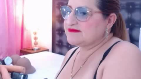 Snapshot of sandra_20_ chatting on 11-21-25, 11:09 SANDRA online show from 11-21-25, 11:09