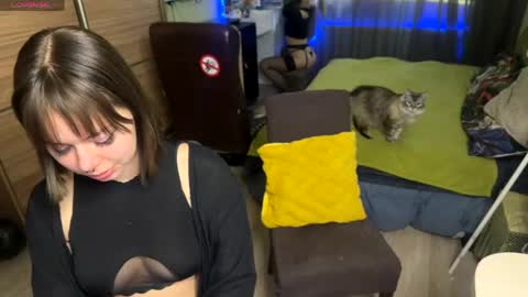 sandra dimonds online show from 04-28-26, 01:38