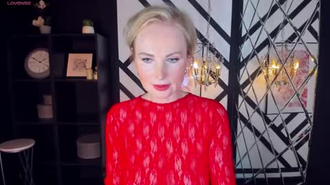 Snapshot of sandra_kind chatting on 02-10-25, 05:47 Sandra online show from 02-10-25, 05:47