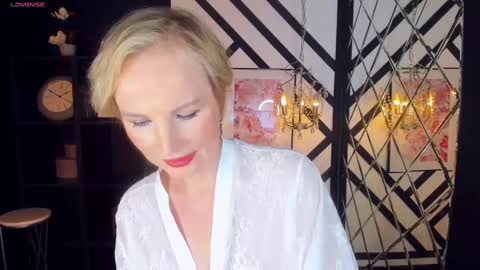 Snapshot of sandra_kind chatting on 02-10-25, 11:57 Sandra online show from 02-10-25, 11:57