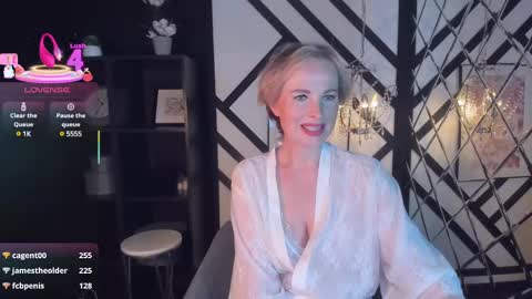 Snapshot of sandra_kind chatting on 03-09-25, 11:36 Sandra online show from 03-09-25, 11:36