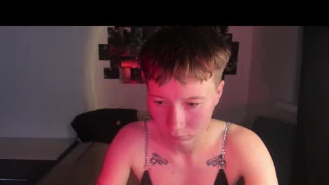 sandraa_a online show from 10-16-25, 05:36