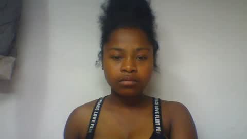 sandraalyd online show from 07-18-26, 03:49