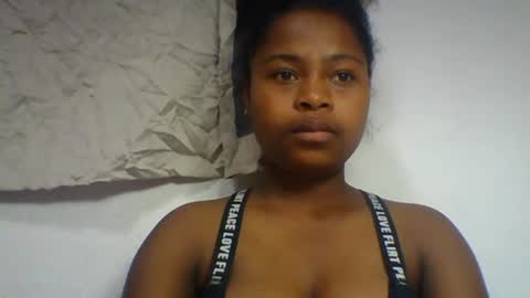 sandraalyd online show from 07-26-26, 02:57
