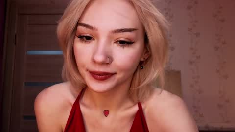 Snapshot of sandraboyl chatting on 01-09-25, 01:08 Sandy online show from 01-09-25, 01:08