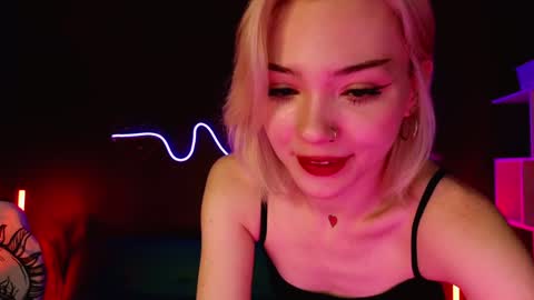 Snapshot of sandraboyl chatting on 02-02-25, 04:05 Sandy online show from 02-02-25, 04:05