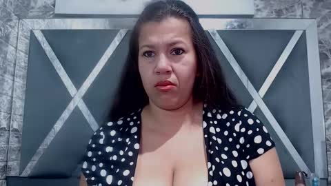 sandraclarkx69 online show from 12-27-24, 11:06