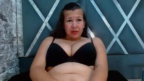 sandraclarkx69 online show from 02-12-25, 12:12