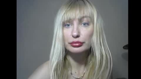 Snapshot of sandraglamour chatting on 01-09-25, 03:55 Sandra online show from 01-09-25, 03:55