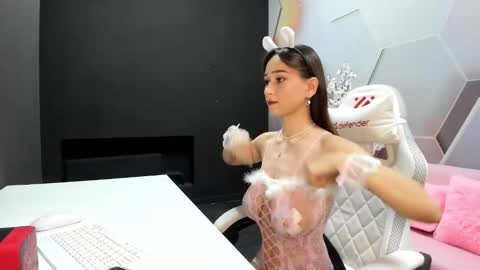 sandraharriss online show from 12-15-25, 02:05