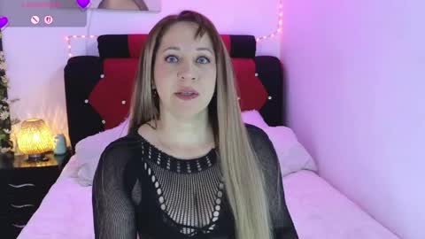 Snapshot of sandraossa chatting on 05-30-26, 07:00 sandraossa online show from 05-30-26, 07:00