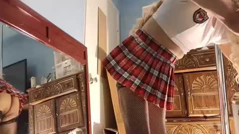 Sandra online show from 09-18-25, 05:53