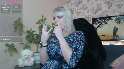 Snapshot of sandrawoolf chatting on 12-10-24, 08:49 sandrawoolf online show from 12-10-24, 08:49