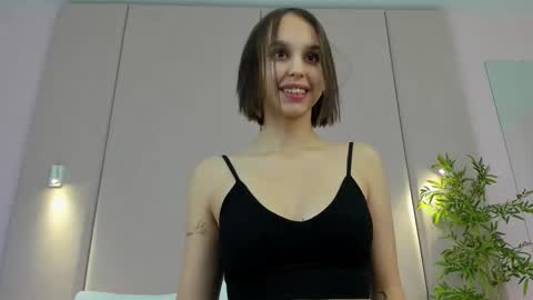 Snapshot of sandrazoe chatting on 11-22-25, 03:38 San online show from 11-22-25, 03:38