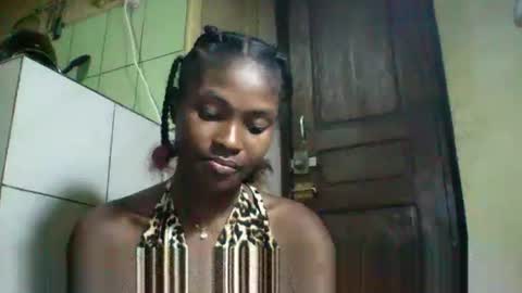 sandricaaa online show from 04-29-26, 07:09