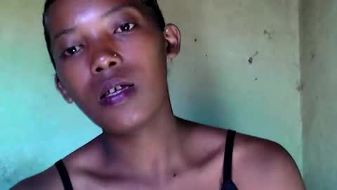 sandrine718 online show from 02-09-26, 06:39