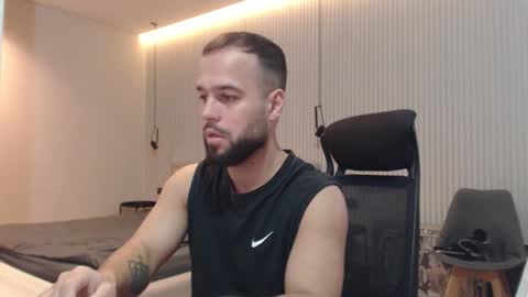 DeAlex online show from 11-25-25, 10:37