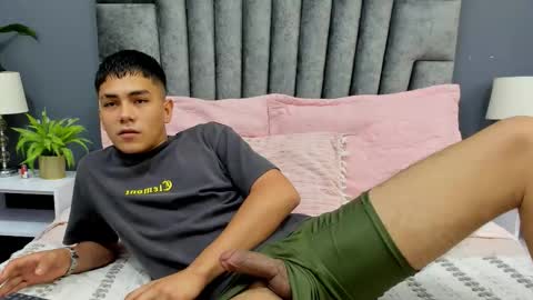 Sandro online show from 09-08-25, 07:13