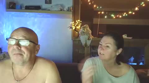 sanroom online show from 11-14-25, 03:44