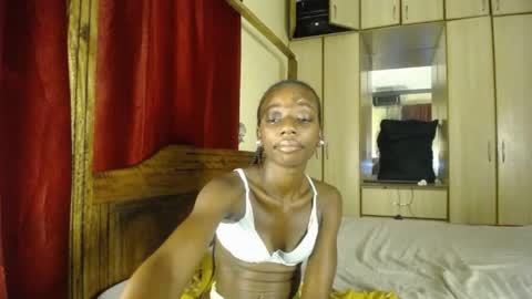 Monroe online show from 07-10-26, 03:33