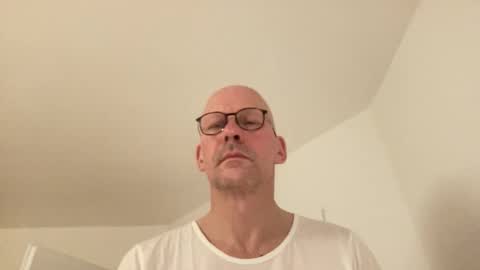 Snapshot of santaclausonice chatting on 11-17-25, 10:59 santaclausonice online show from 11-17-25, 10:59