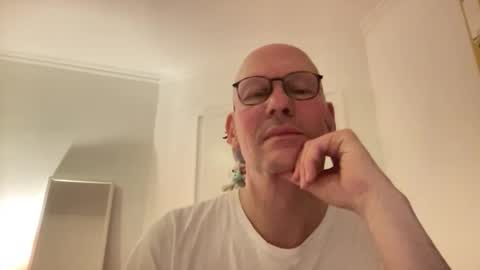 Snapshot of santaclausonice chatting on 11-20-25, 12:22 santaclausonice online show from 11-20-25, 12:22