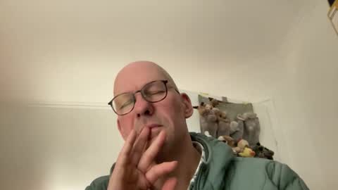 Snapshot of santaclausonice chatting on 12-01-25, 10:26 santaclausonice online show from 12-01-25, 10:26