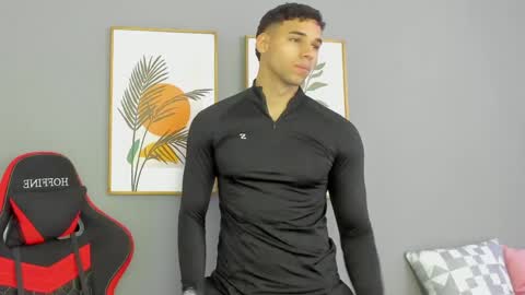 Snapshot of santana_maximo chatting on 05-28-26, 01:30 Maximo Santana online show from 05-28-26, 01:30