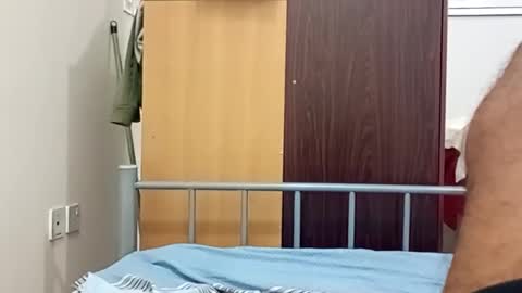 Snapshot of santhoshlees chatting on 02-14-25, 02:54 Harder online show from 02-14-25, 02:54