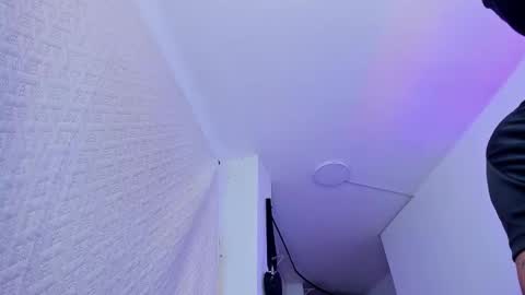 Snapshot of santi__ferrer chatting on 09-28-25, 01:11 Santi Ferrer online show from 09-28-25, 01:11