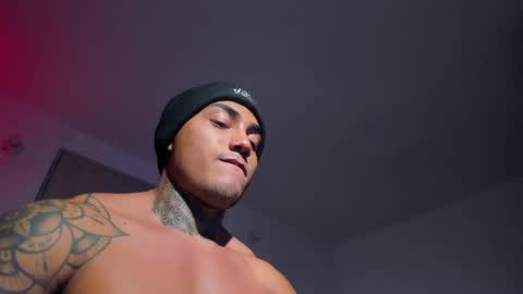 Snapshot of santi__ferrer chatting on 05-13-26, 01:47 Santi Ferrer online show from 05-13-26, 01:47