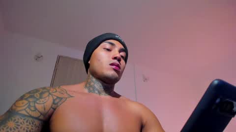 Snapshot of santi__ferrer chatting on 05-27-26, 02:19 Santi Ferrer online show from 05-27-26, 02:19