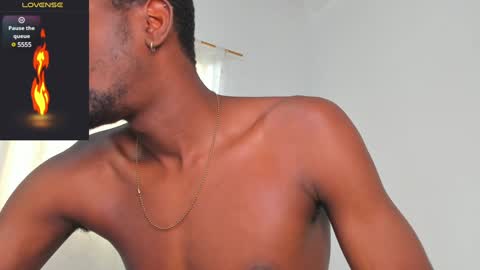 Santibrown online show from 02-04-25, 08:17