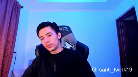 Snapshot of santi_twink19 chatting on 12-18-24, 10:35 santi_twink19 online show from 12-18-24, 10:35