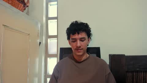 Snapshot of santi_twink19 chatting on 10-15-25, 07:25 santi_twink19 online show from 10-15-25, 07:25